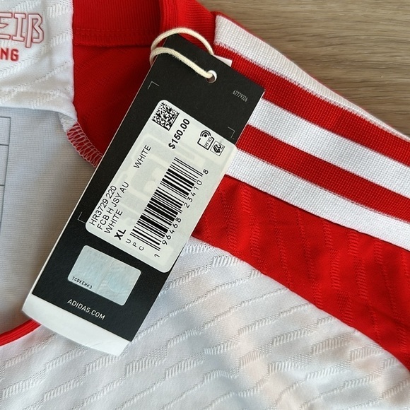 FC BAYERN 23/24 HOME JERSEY men xl - Picture 5 of 8